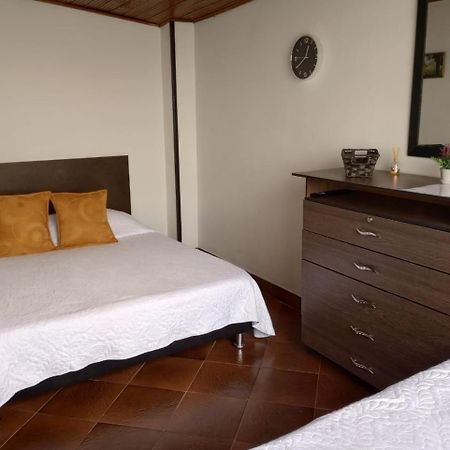 Habitaciones C&S Bogota Luaran gambar