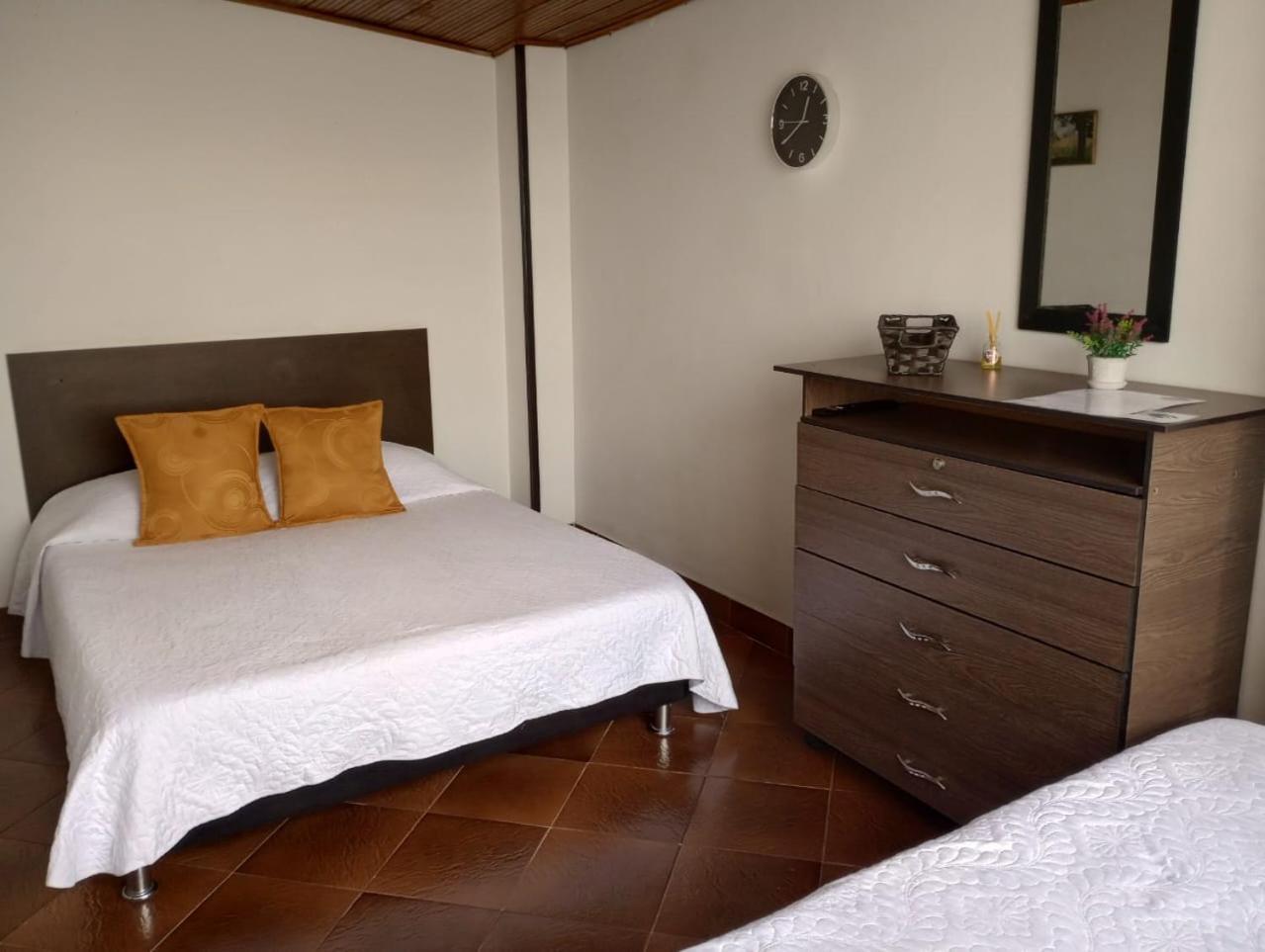 Habitaciones C&S Bogota Luaran gambar